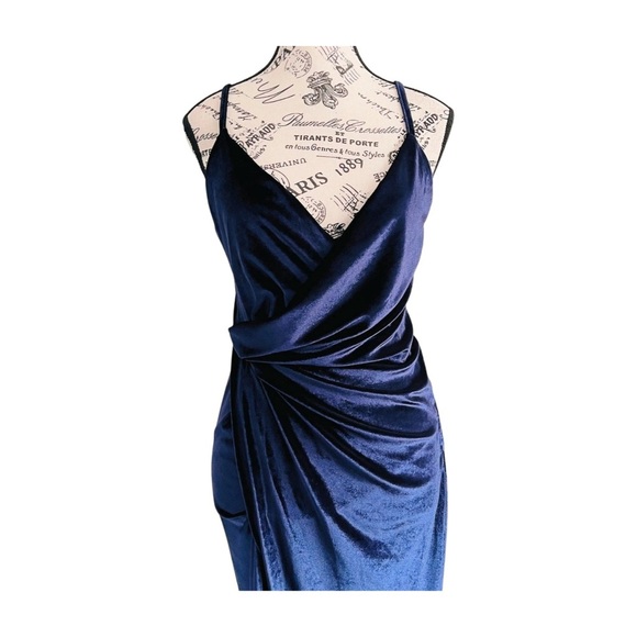 Double Crazy Midnight Blue Velvet Dress – Ruched Front with Slit | S - Picture 6 of 9